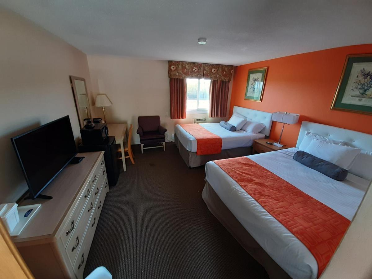Howard Johnson by Wyndham Woodstock NB Zewnętrze zdjęcie