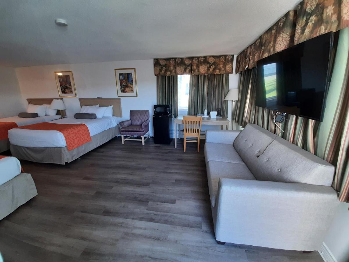 Howard Johnson by Wyndham Woodstock NB Zewnętrze zdjęcie